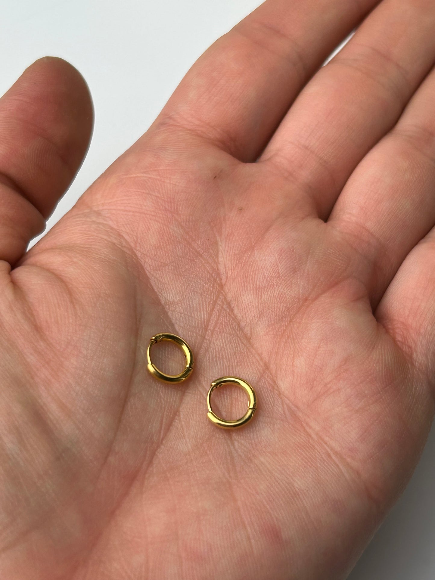 Gold Everyday Cartilage Hoops