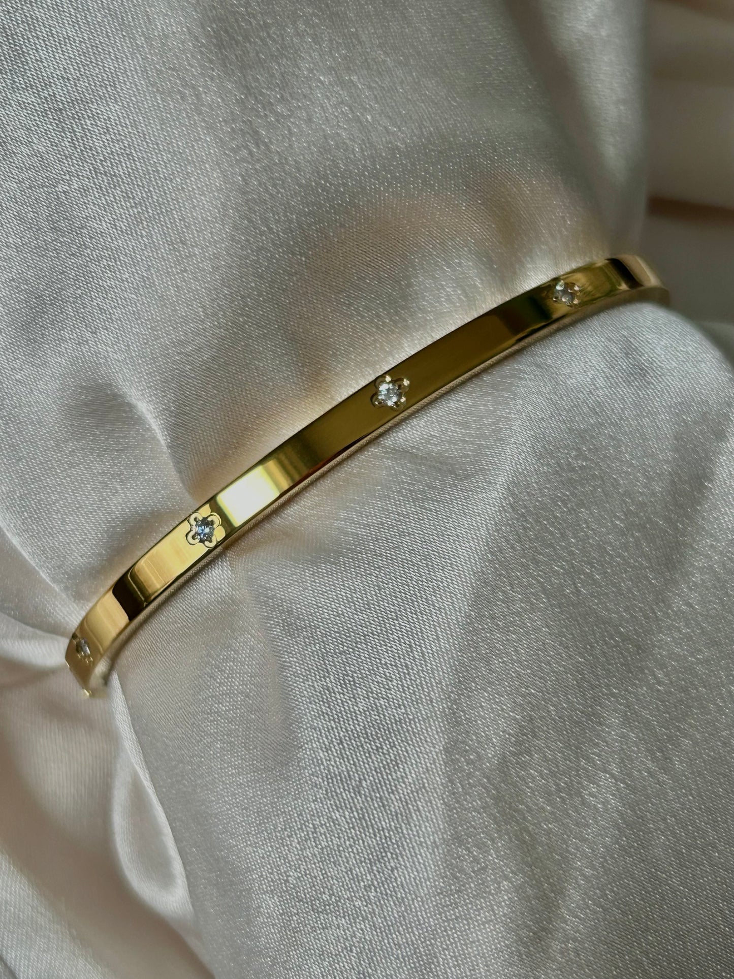 Luna Bangle