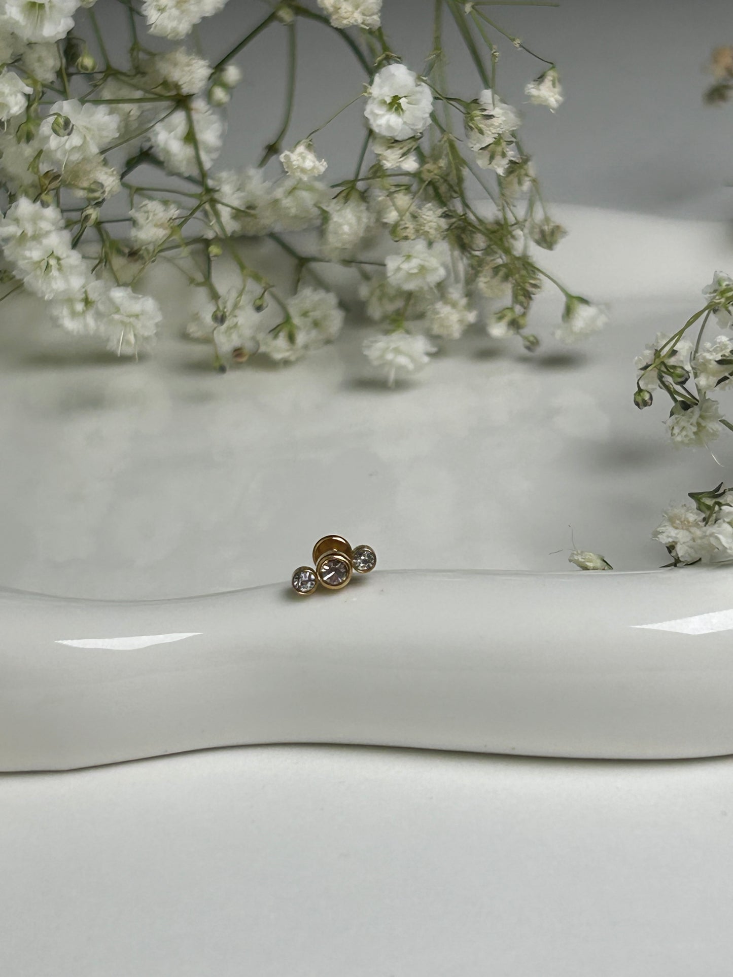 Gold Single Trio Flat Back Stud